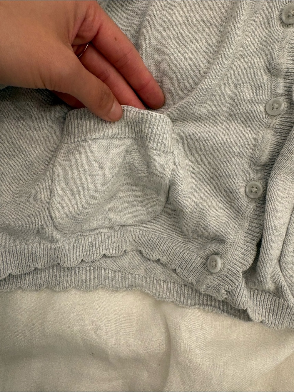 Brandy Melville scalloped edge Light Gray Button Cardigan Sweater - Picture 4 of 7